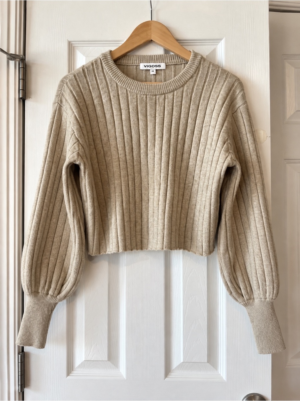 Vigoss Cropped Ribbed Crewneck Sweater - Light Taupe, size medium